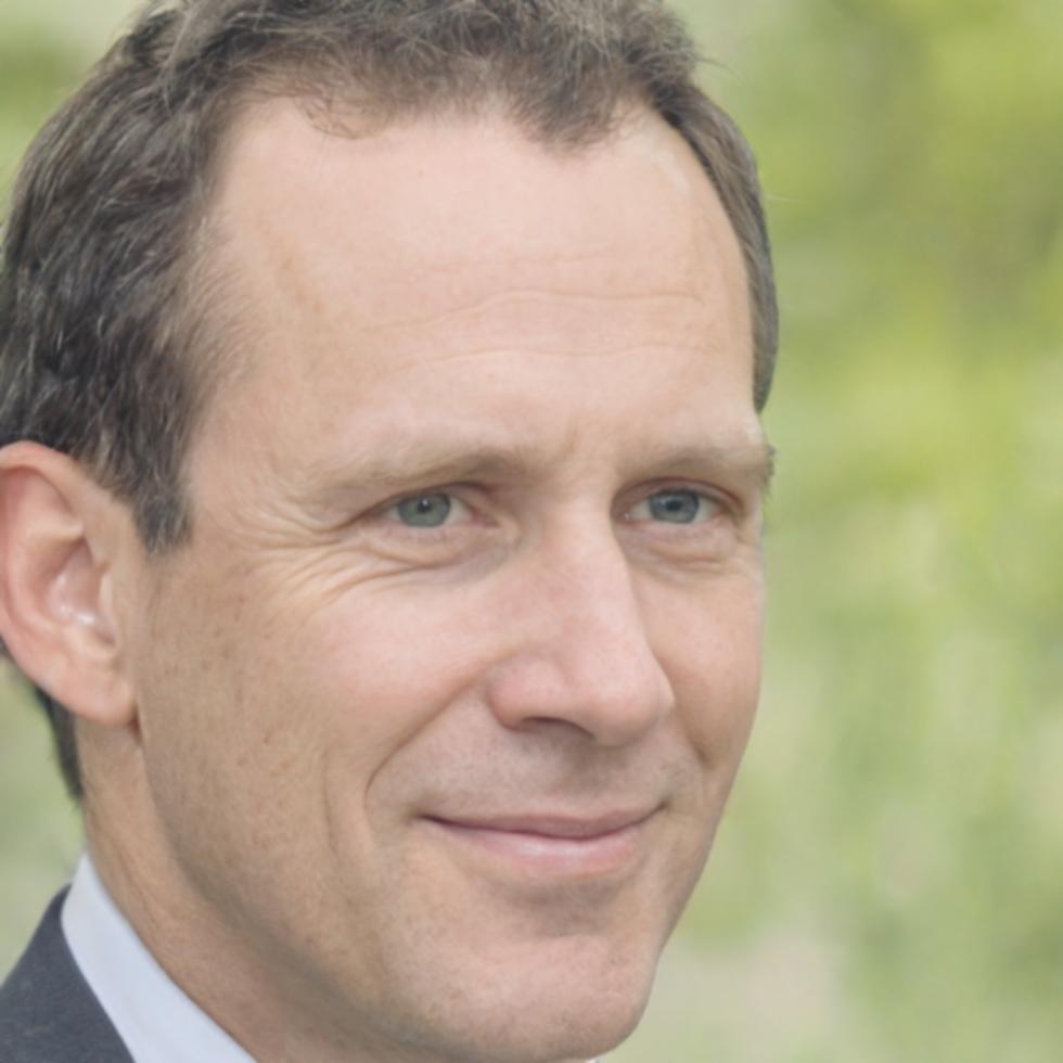 Portrait de Thomas Dubois, spécialiste immobilier